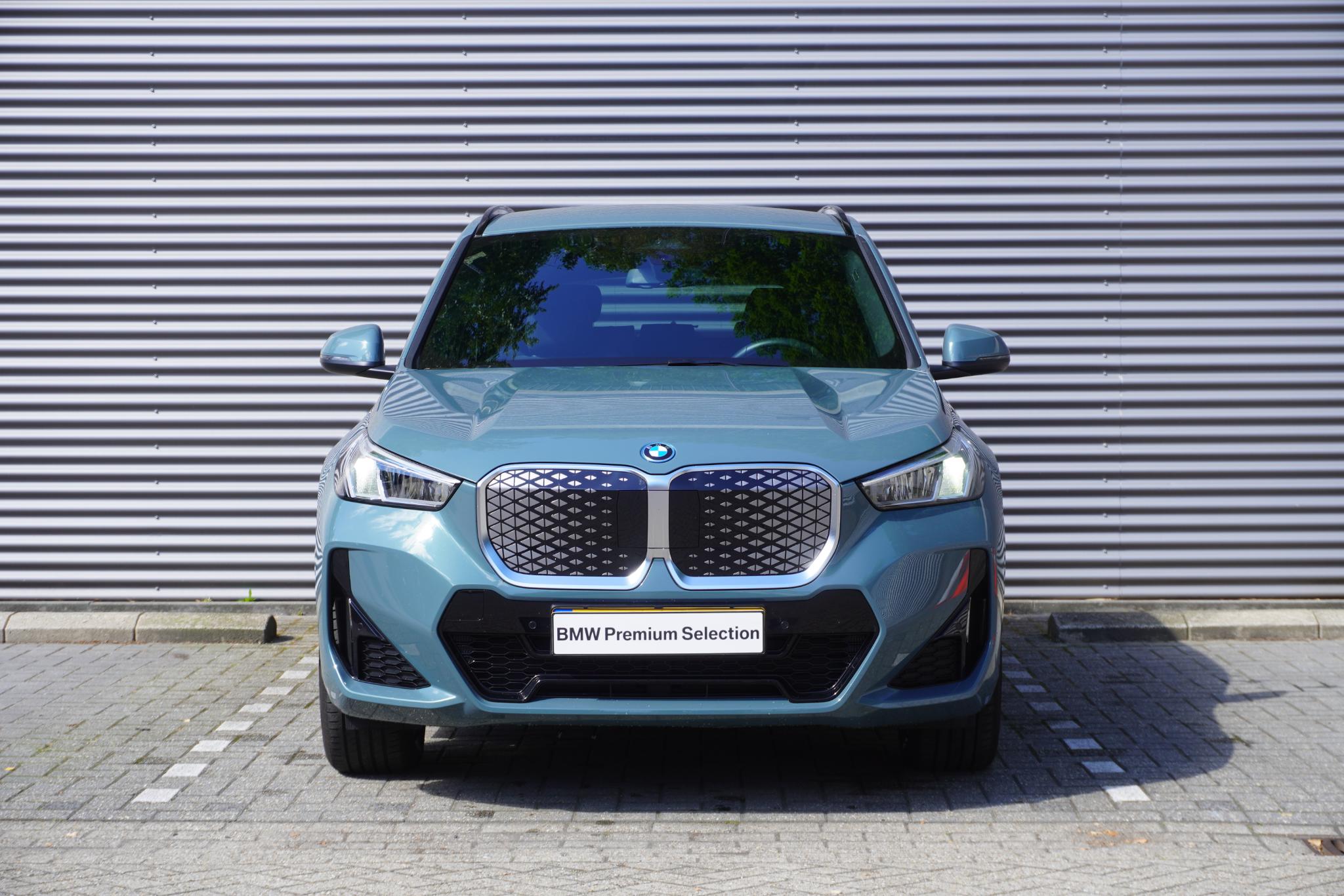 BMW iX1 eDrive20 - Afbeelding 3