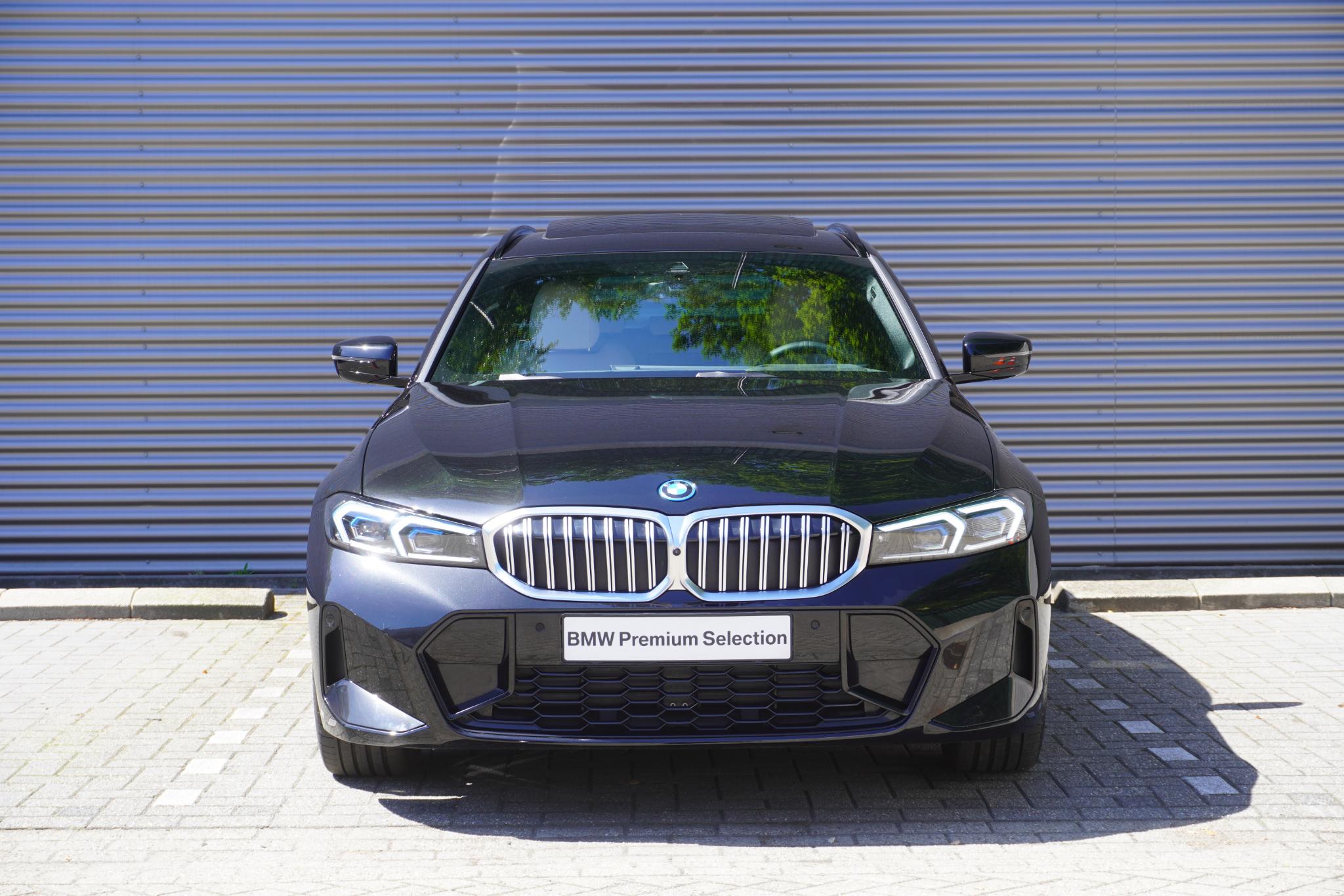 BMW 3 serie Touring 330e - Afbeelding 3