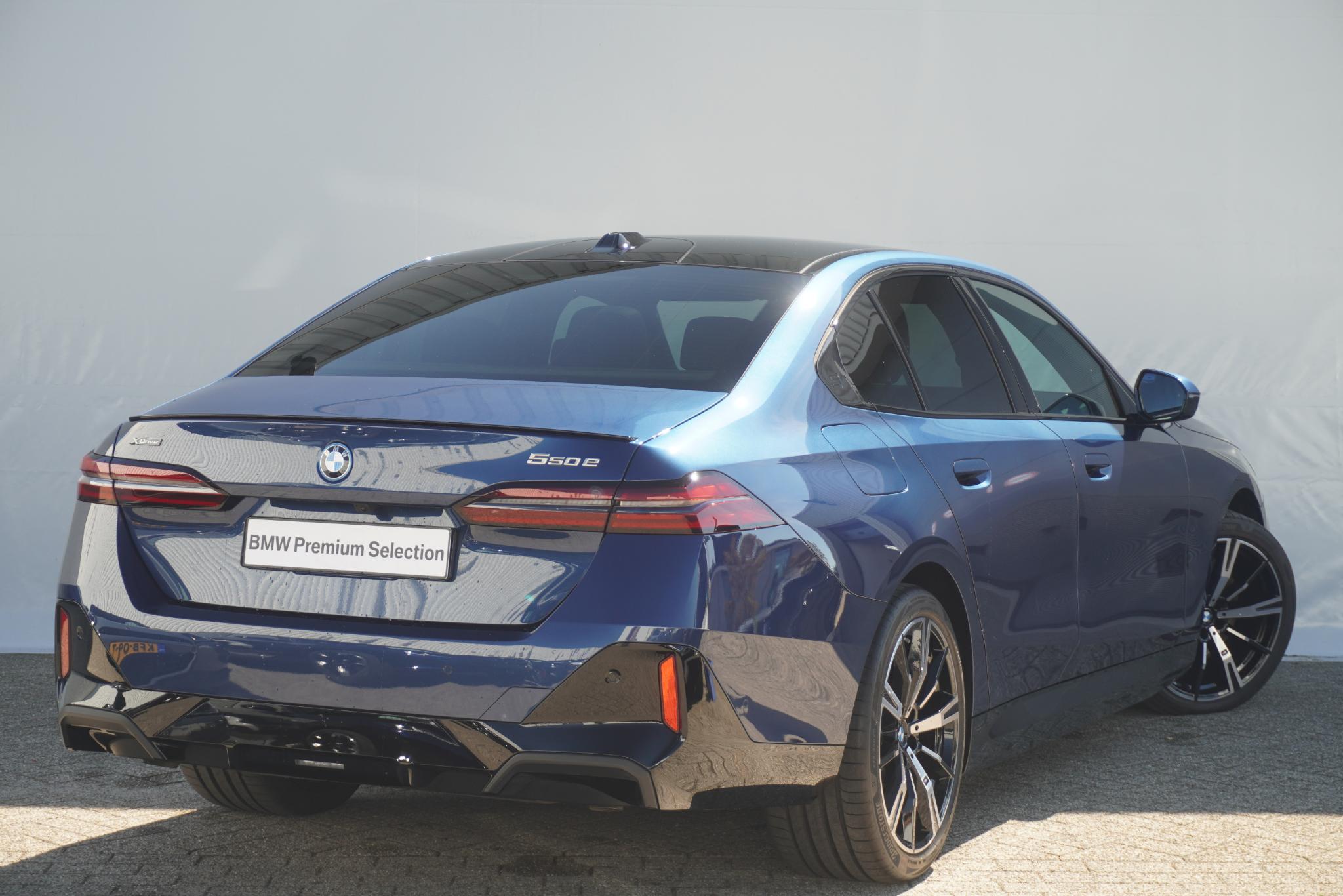 BMW 5-serie 550e xDrive - Afbeelding 2