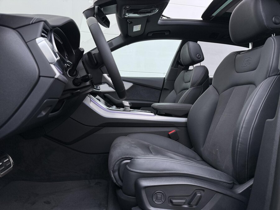 Audi Q8 55 TFSI e Quattro S-Line