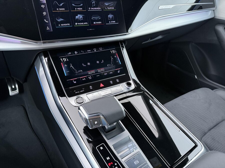 Audi Q8 55 TFSI e Quattro S-Line