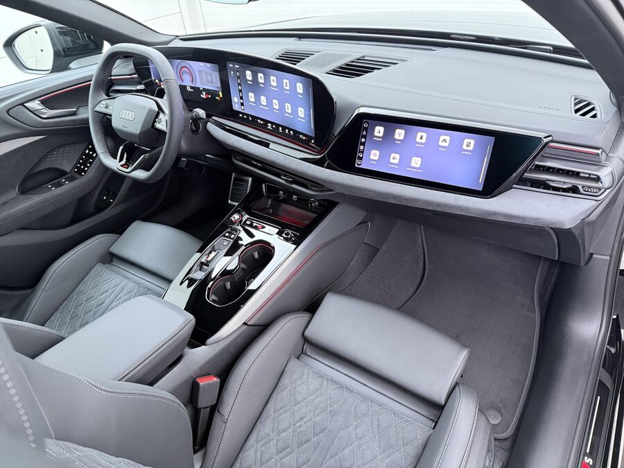 Audi A5 Limousine S edition 2.0 e-hybrid 220 kW / 299 PK