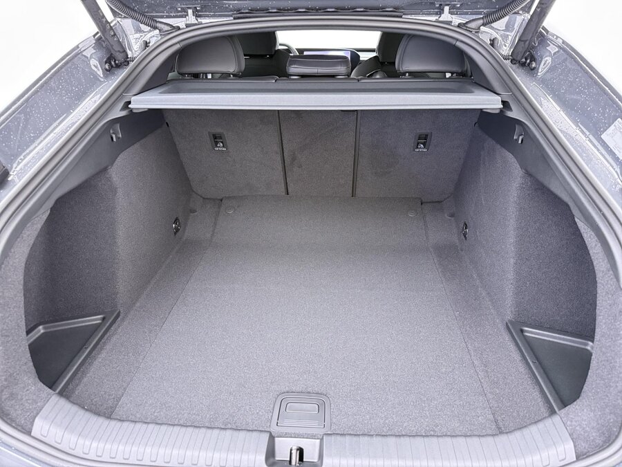 Audi A6 Sportback e-tron S edition 83 kWh 210 kW / 286 PK