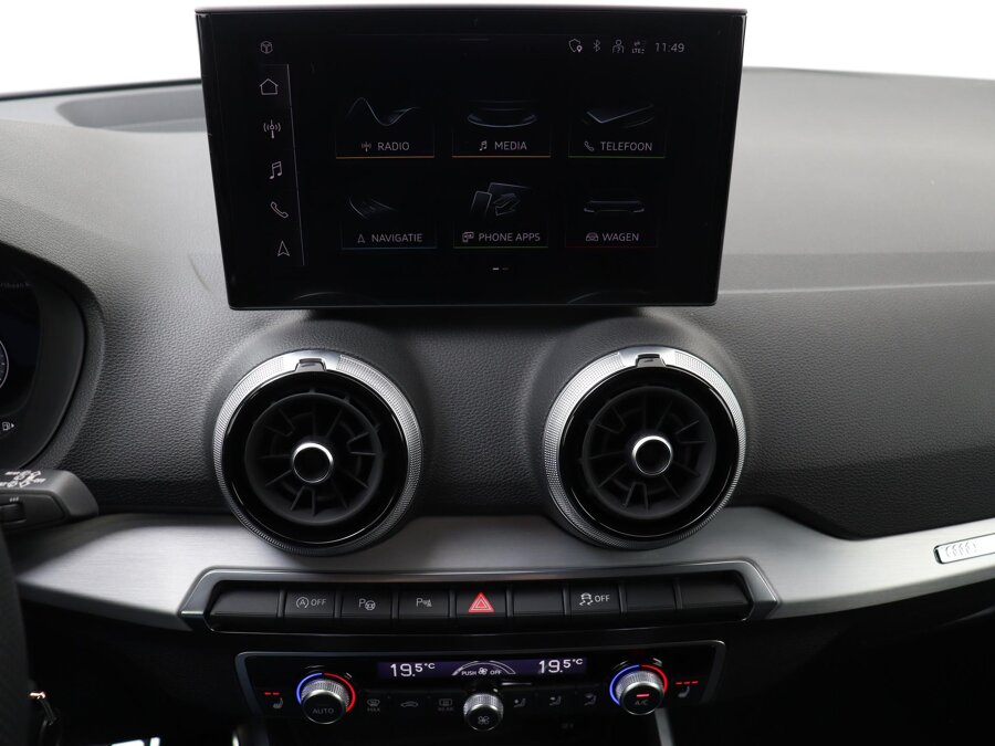 Audi Q2 S edition 35 TFSI 110 kW / 150 PK