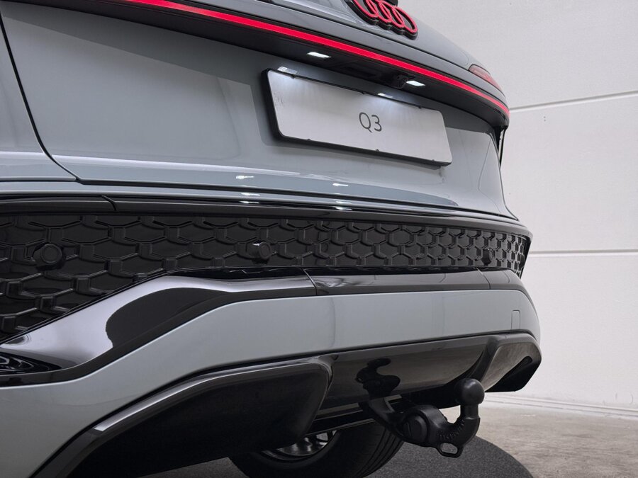 Audi Q3 S edition 1.5 e-hybrid 200 kW / 272 PK