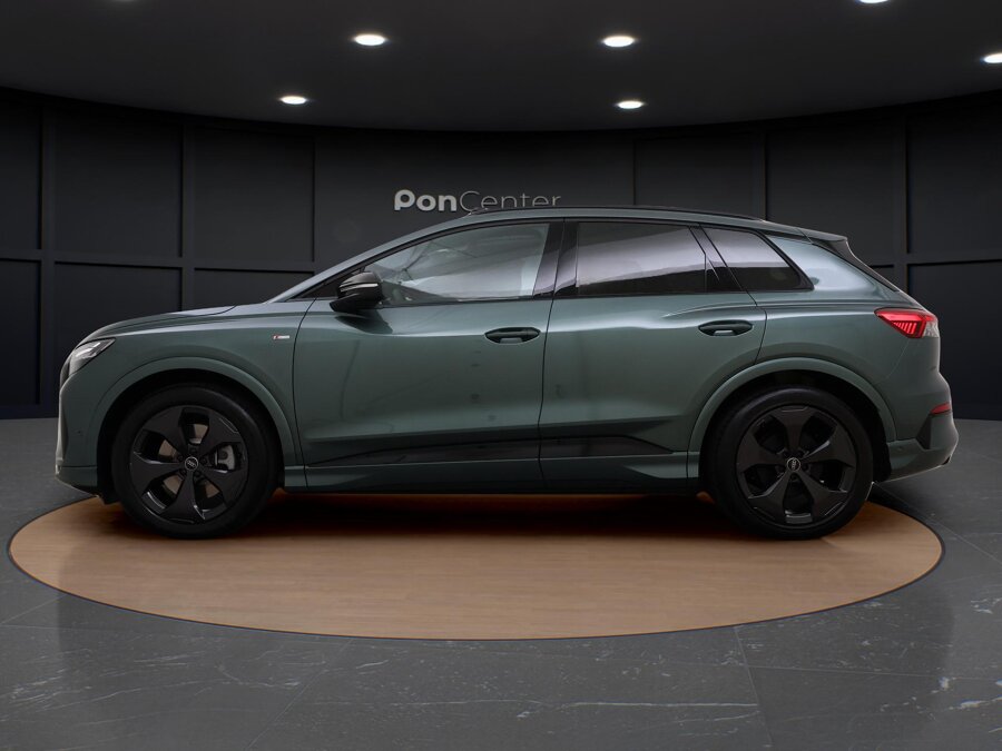 Audi Q4 e-tron S edition 45 82 kWh 210 kW / 286 PK