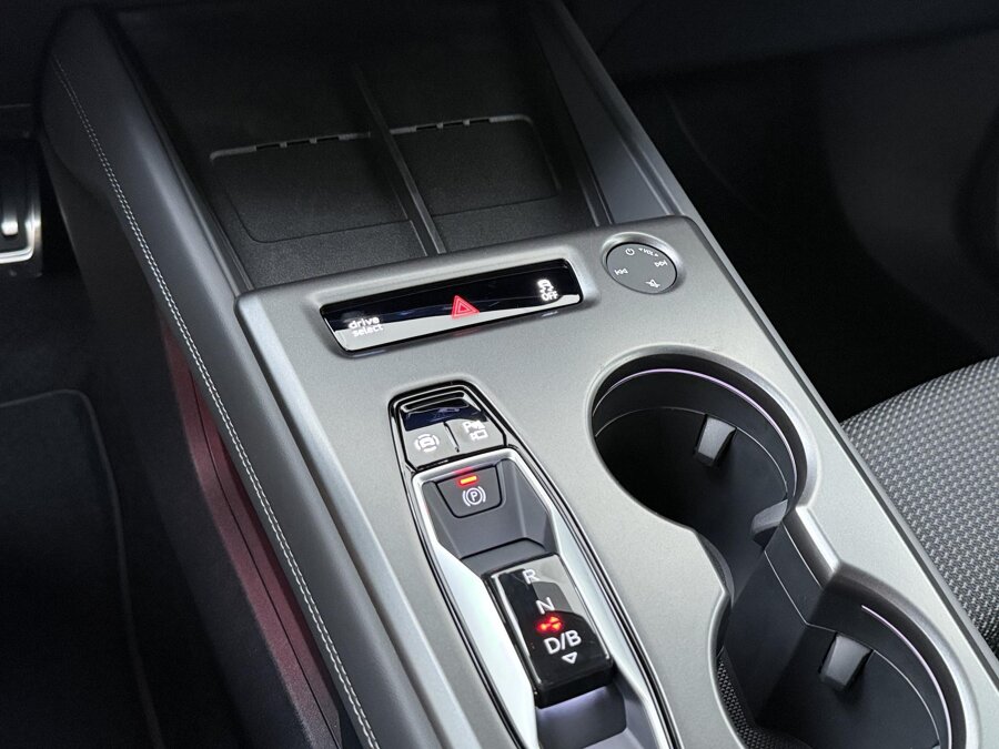 Audi Q4 e-tron S edition 45 82 kWh 210 kW / 286 PK