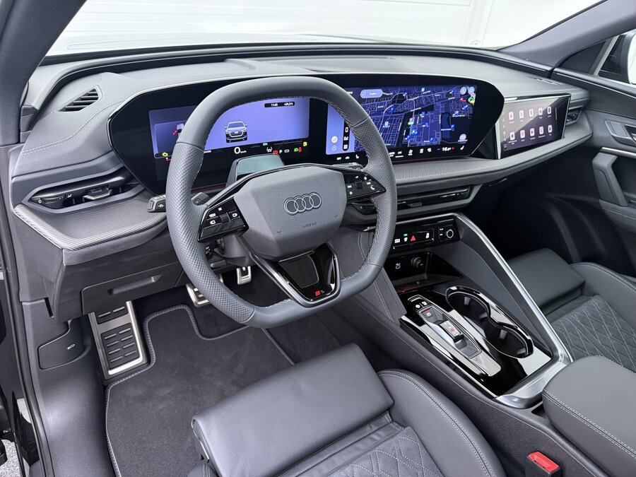 Audi Q5 S edition Competition 2.0 e-hybrid 270 kW / 367 PK