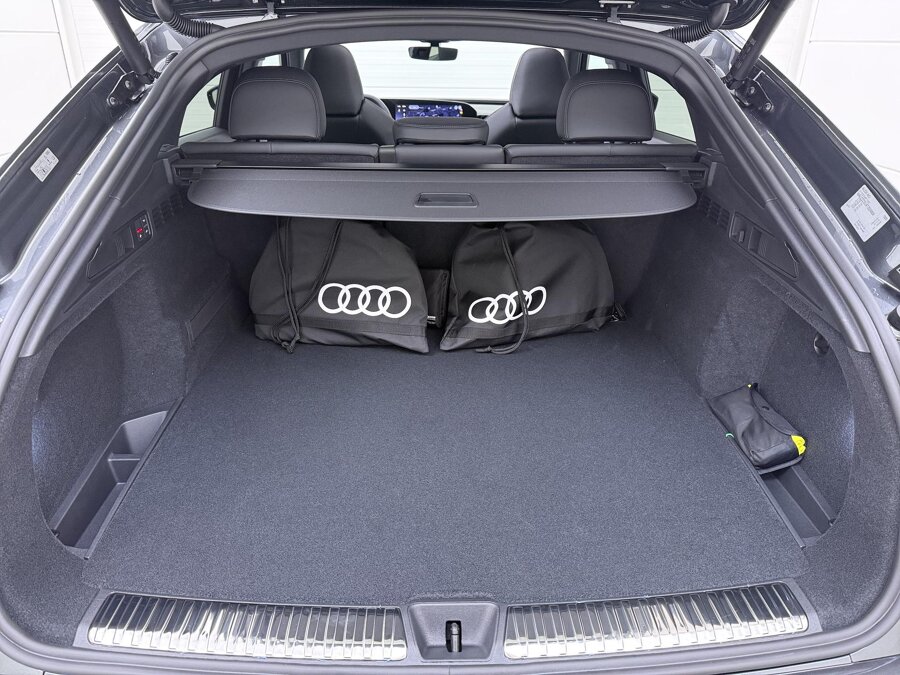 Audi Q5 Sportback S edition Competition 2.0 e-hybrid 270 kW / 367 PK