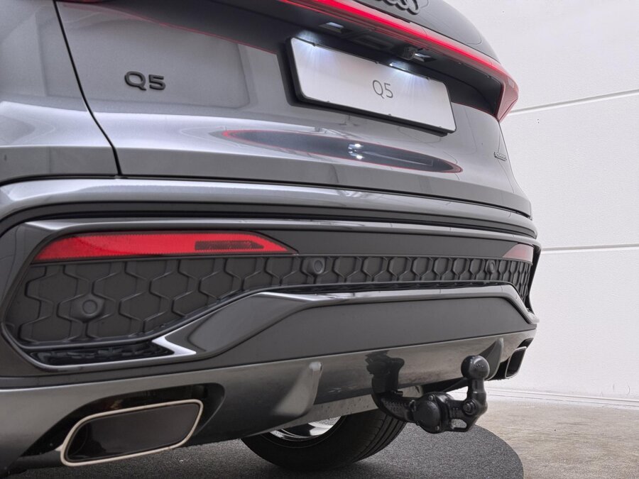 Audi Q5 Sportback S edition Competition 2.0 e-hybrid 270 kW / 367 PK