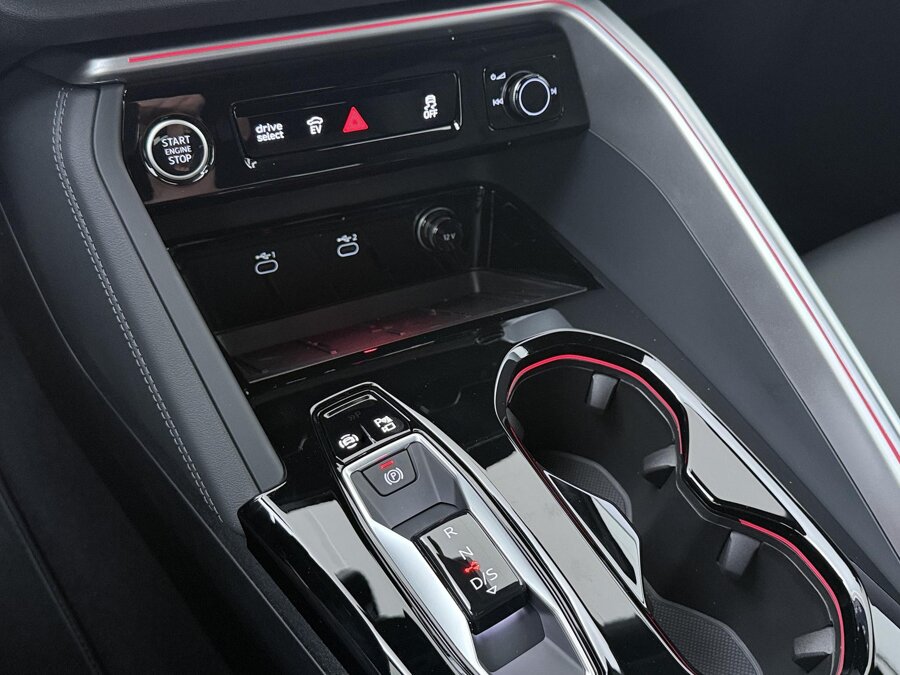 Audi Q5 Sportback S edition Competition 2.0 e-hybrid 270 kW / 367 PK