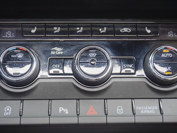 airco (automatisch) airco (automatisch)