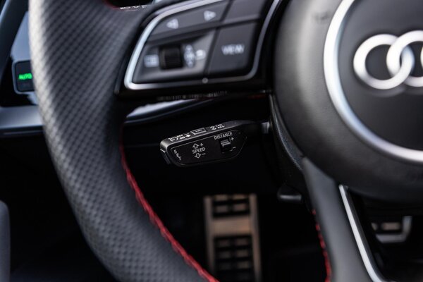 cruise control adaptief met Stop&Go cruise control adaptief met Stop&Go