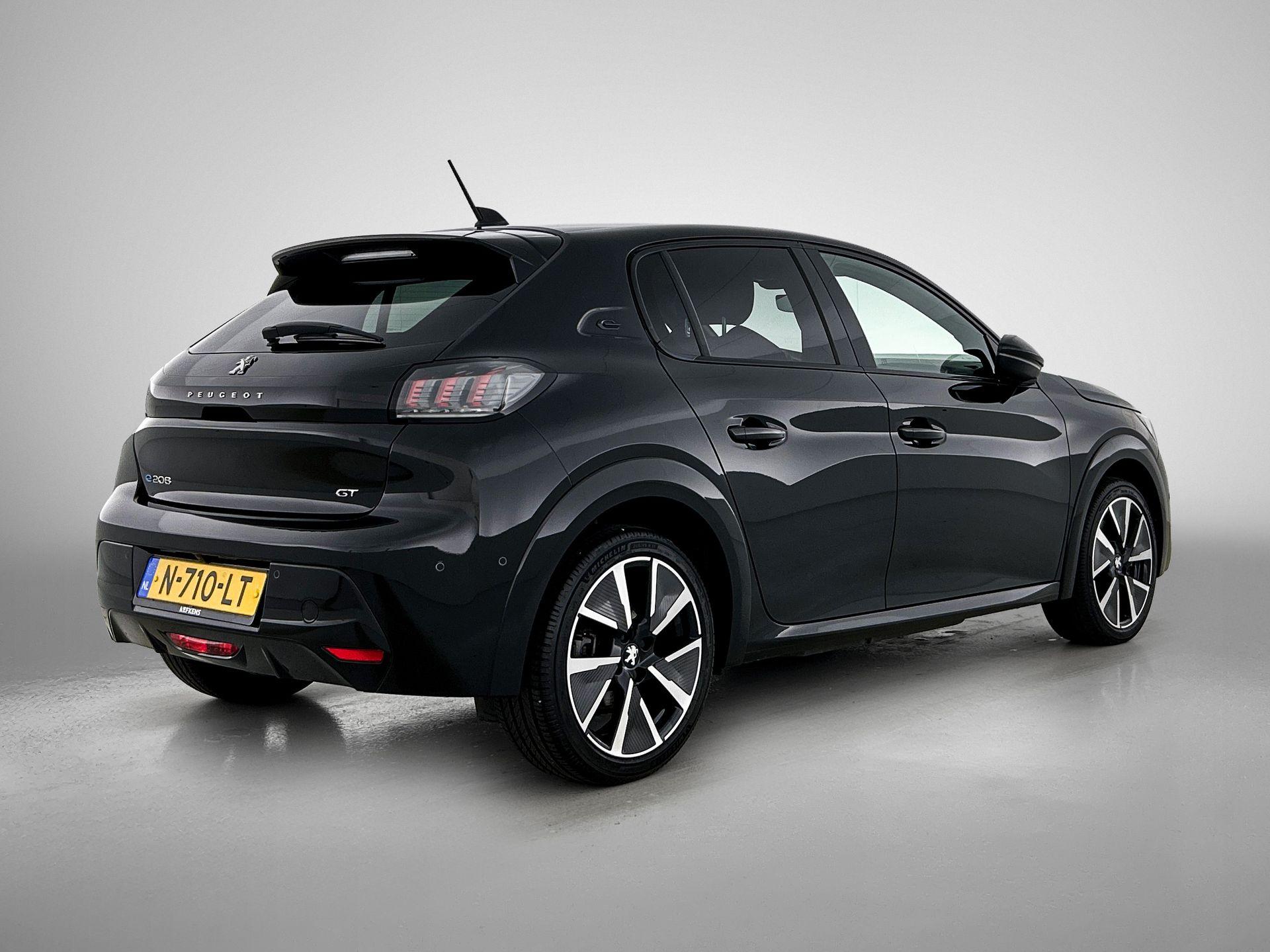 Peugeot e-208