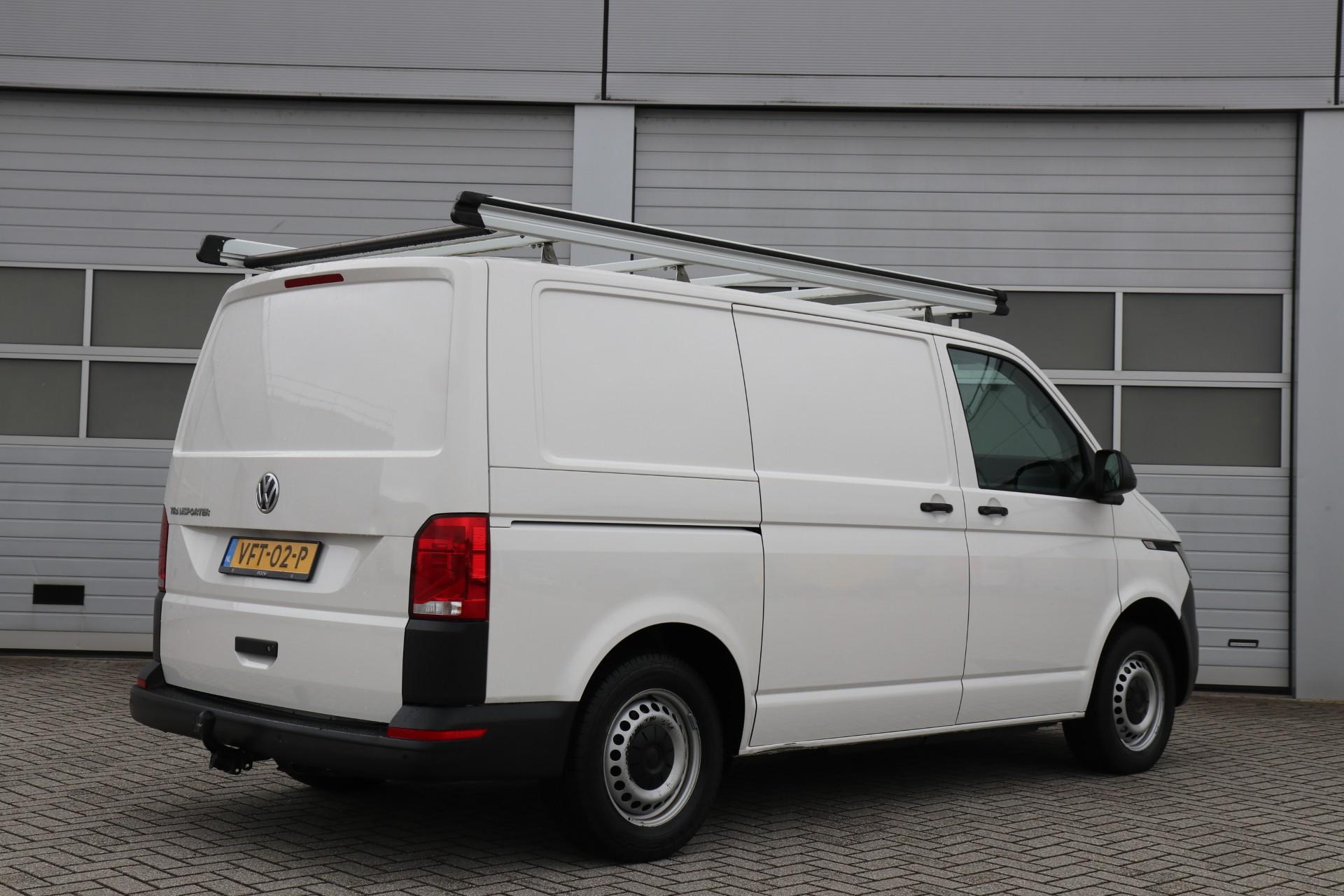 Volkswagen Transporter 2.0 TDI 90pk L1H1 28 - Afbeelding 2