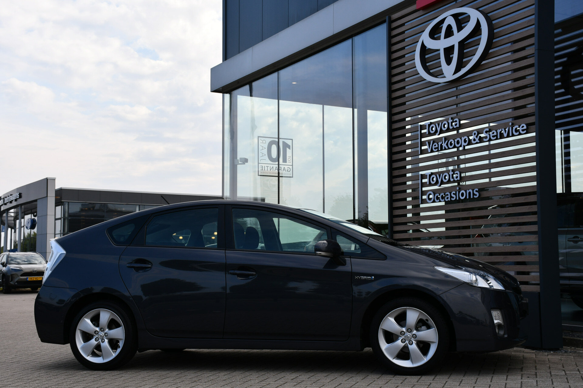 Toyota Prius 1.8 Aspiration Limited Automaat 136pk - Afbeelding 3