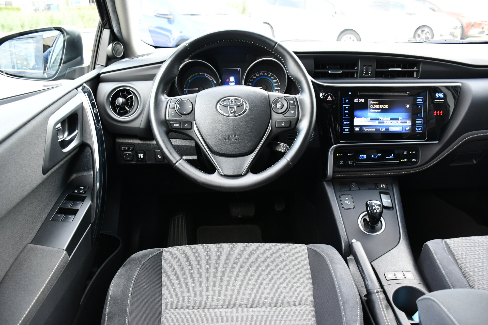 Toyota Auris 1.8 Hybrid Business Plus Automaat 136pk - Afbeelding 2