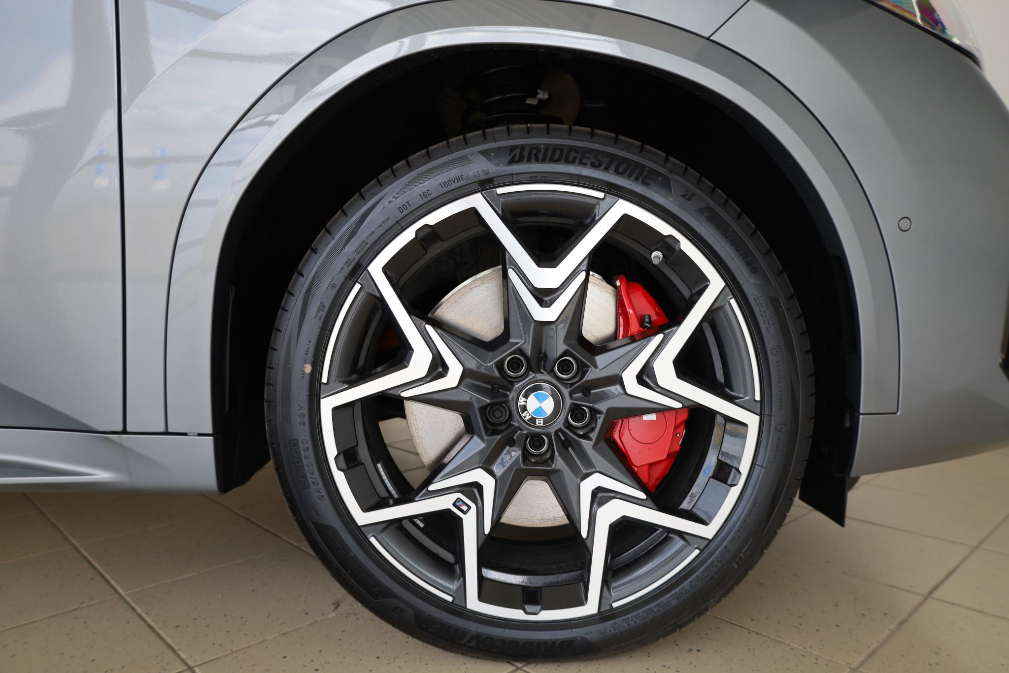 BMW iX2