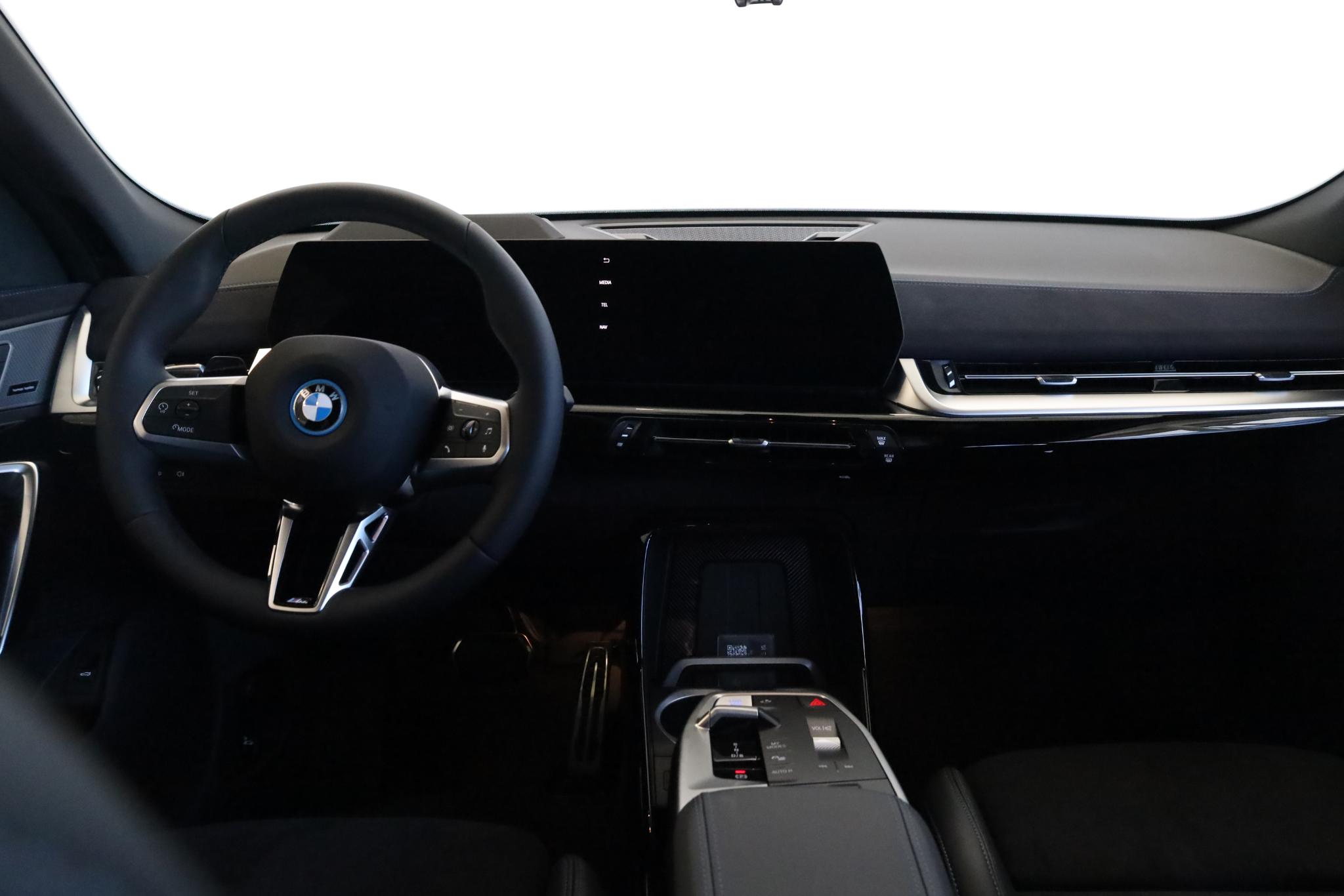 BMW iX2