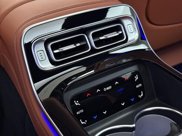 Automatische airconditioning THERMOTRONIC achter