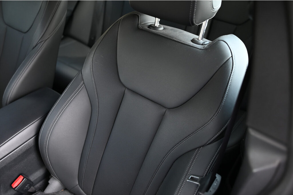 BMW i4 22