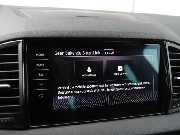 Apple Carplay/Android Auto Apple Carplay/Android Auto