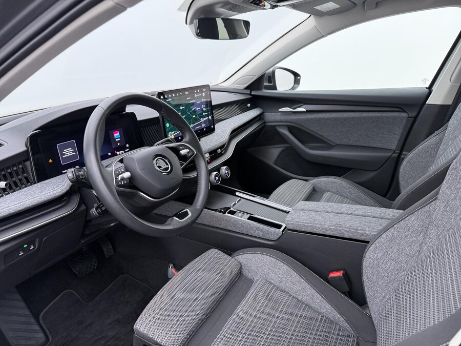 Škoda Superb Combi 1.5 TSI First Edition