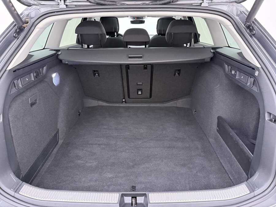 Škoda Superb Combi 1.5 TSI First Edition