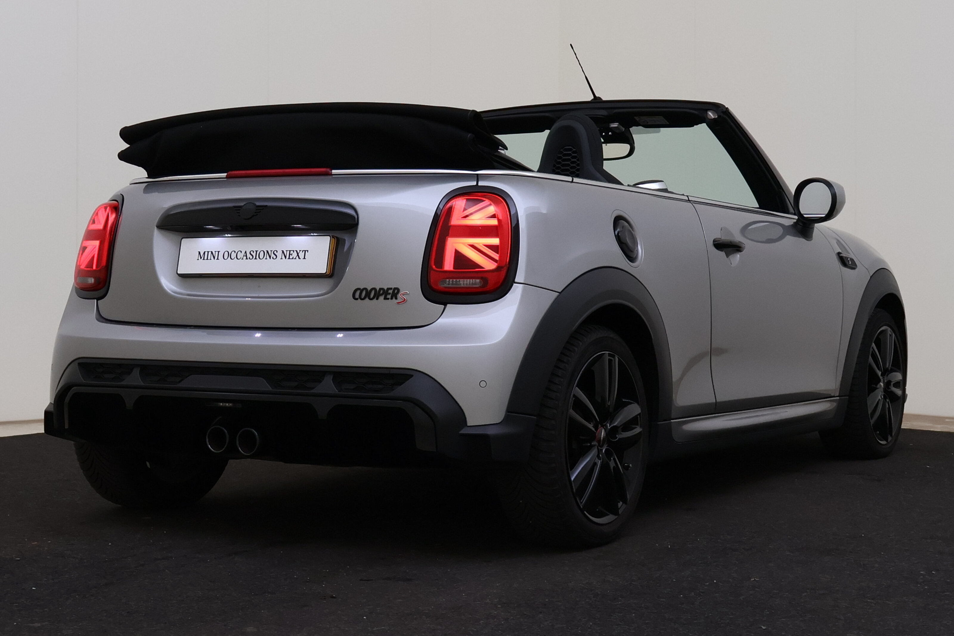 MINI Cooper S Cabrio JCW Automaat