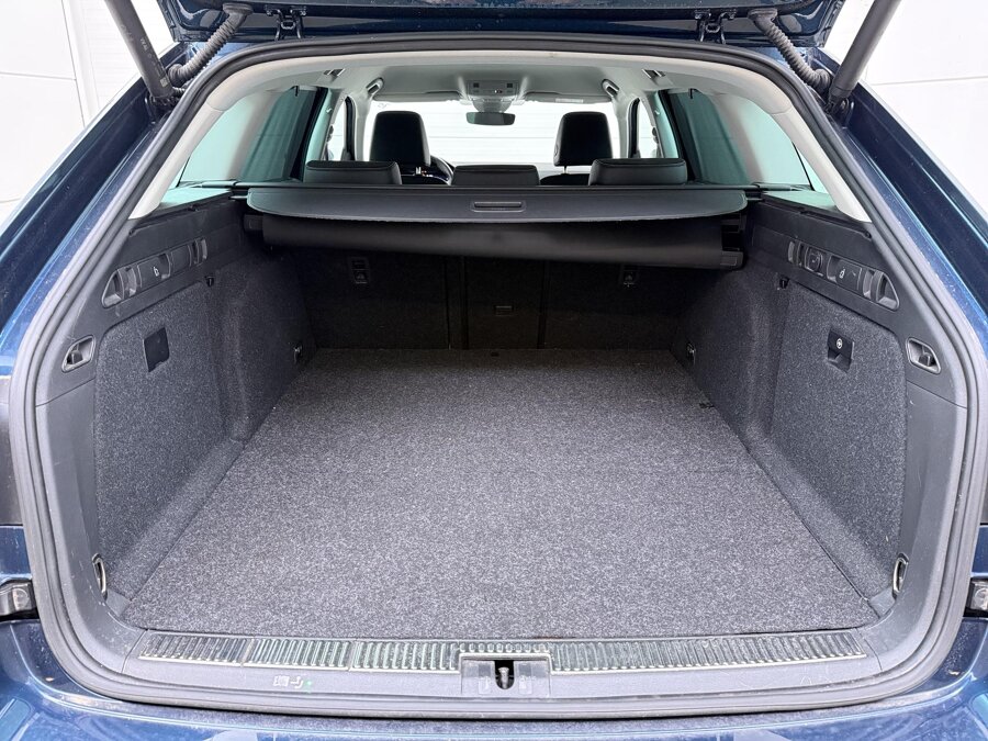 Škoda Superb Combi 1.4 TSI iV Edition Plus