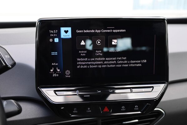 Apple Carplay/Android Auto Apple Carplay/Android Auto