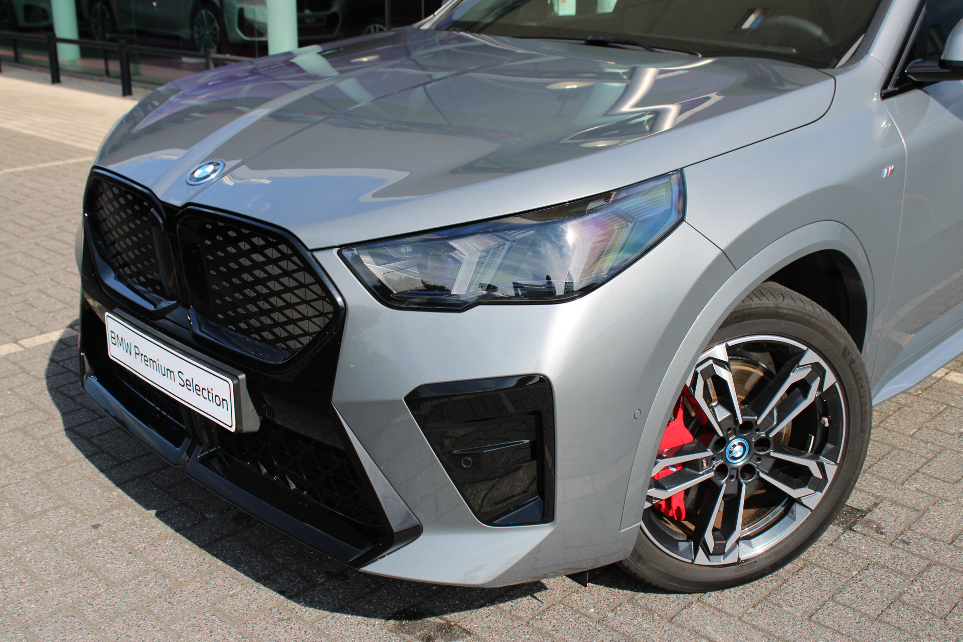 BMW iX2 xDrive30 M Sport
