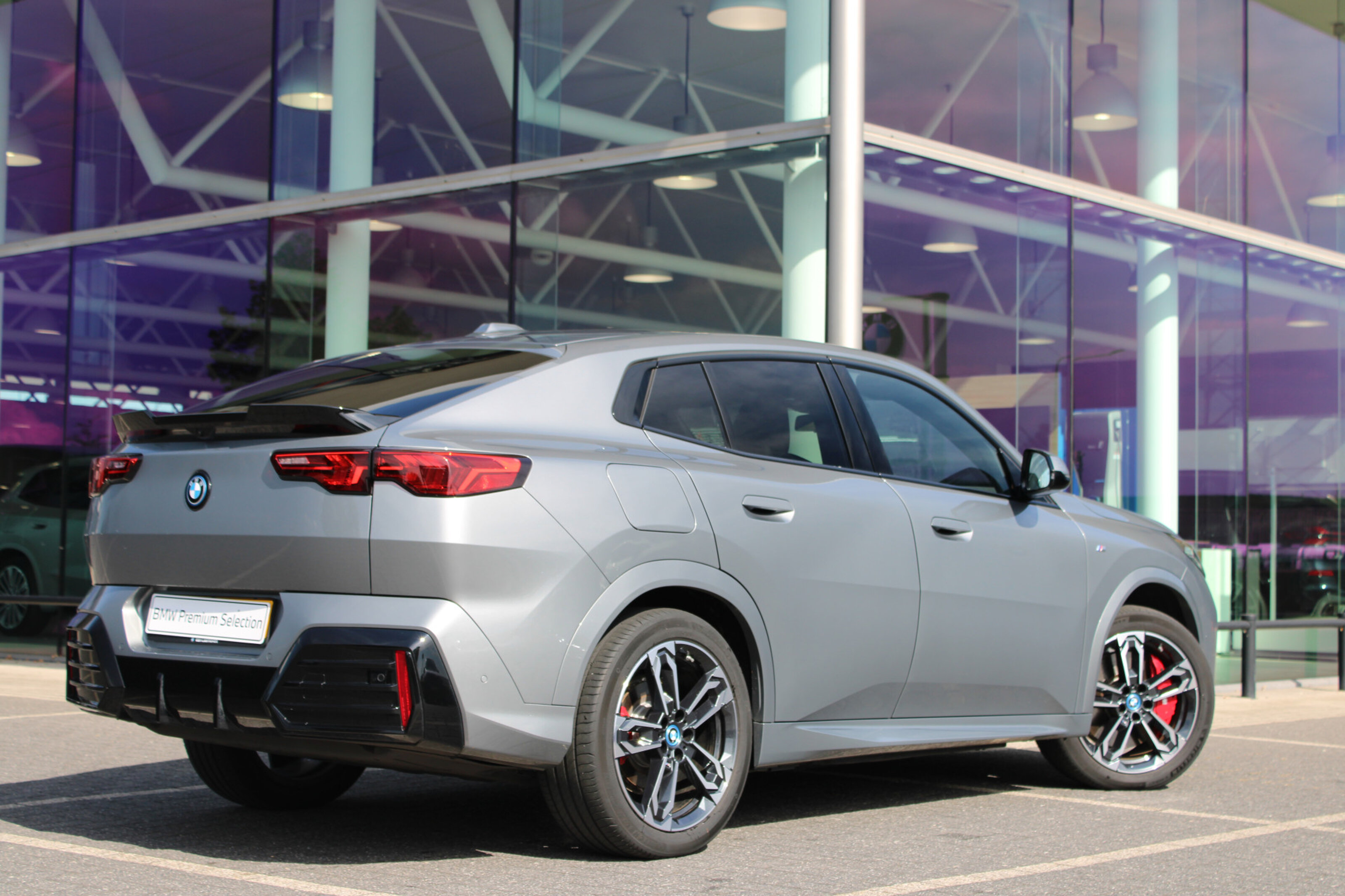 BMW iX2 xDrive30 M Sport
