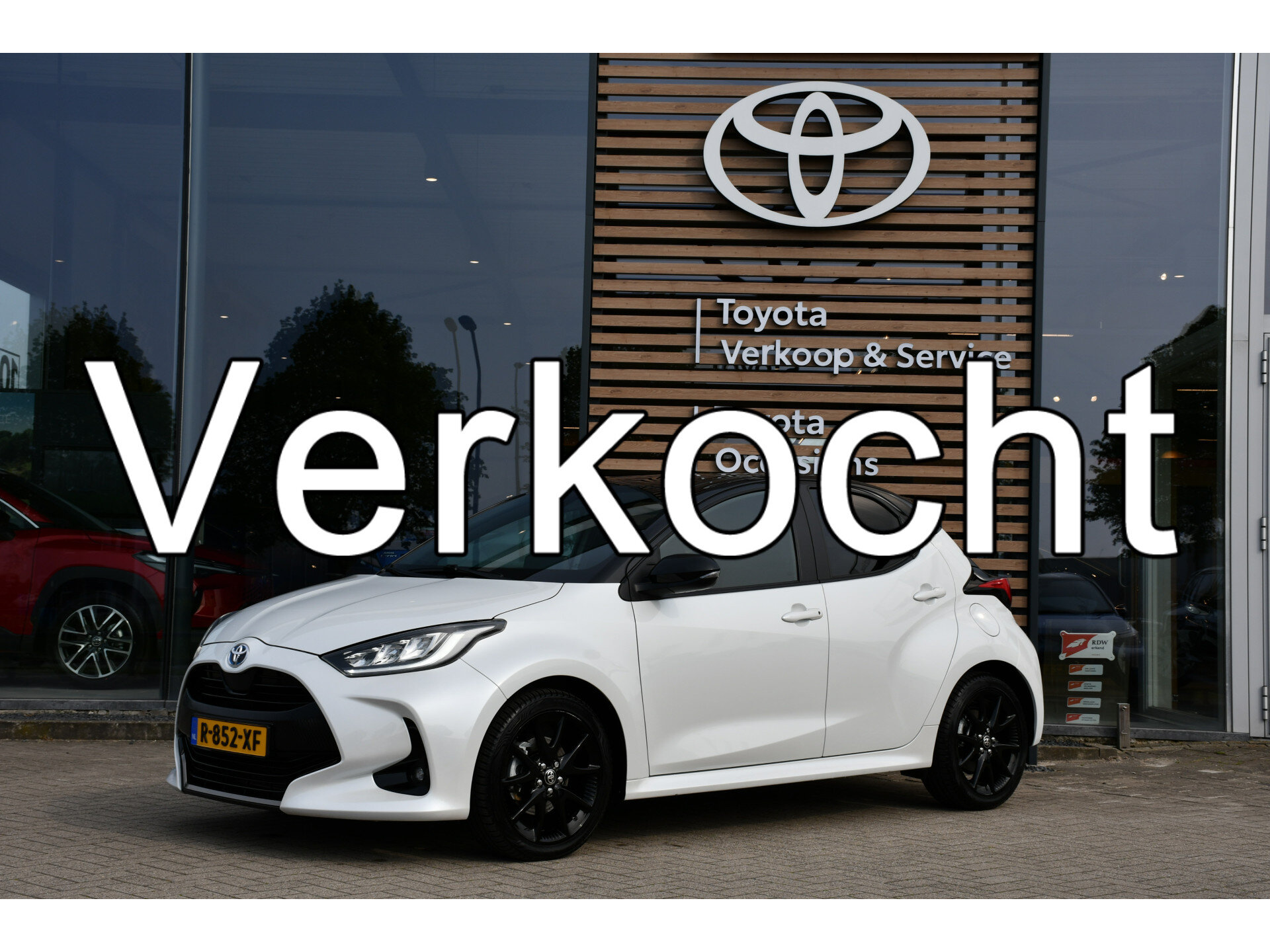Toyota Yaris 1.5 Hybrid Executive Limited Automaat 116pk