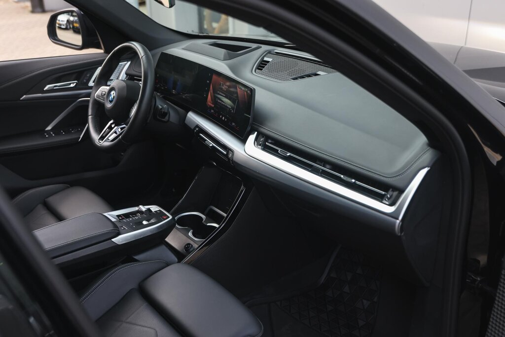 BMW X1 11