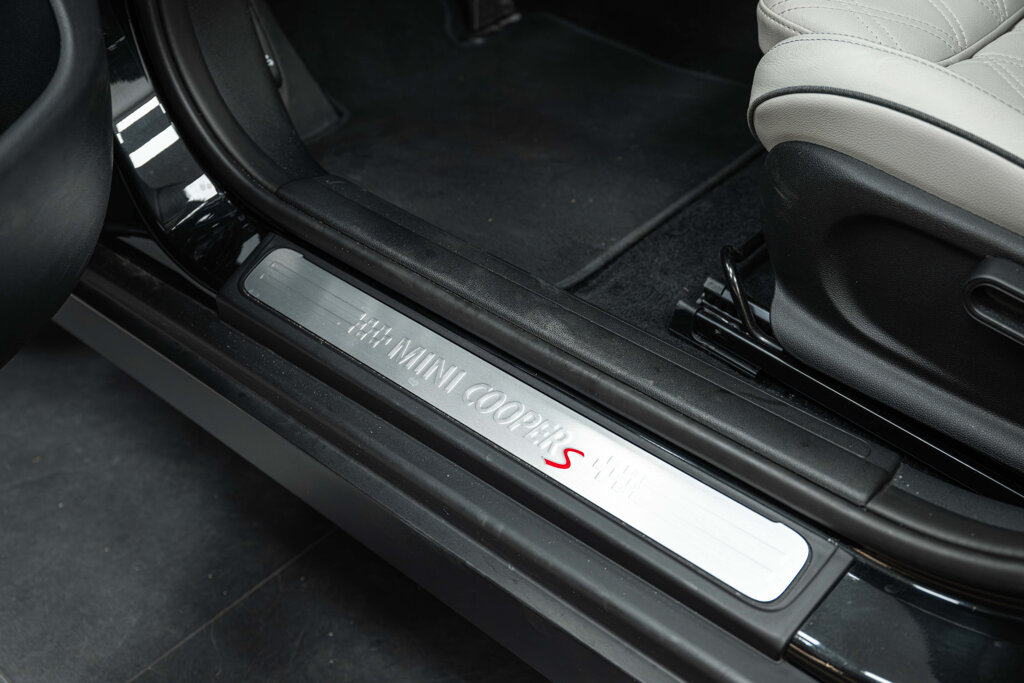 MINI Clubman 16