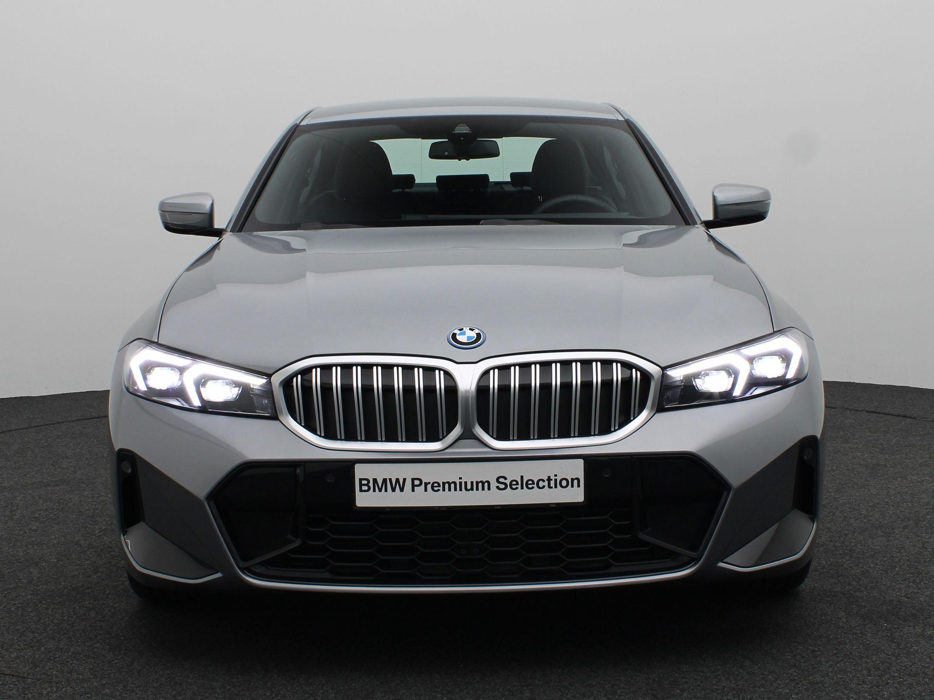 BMW 3 Serie Sedan 330e - Afbeelding 3