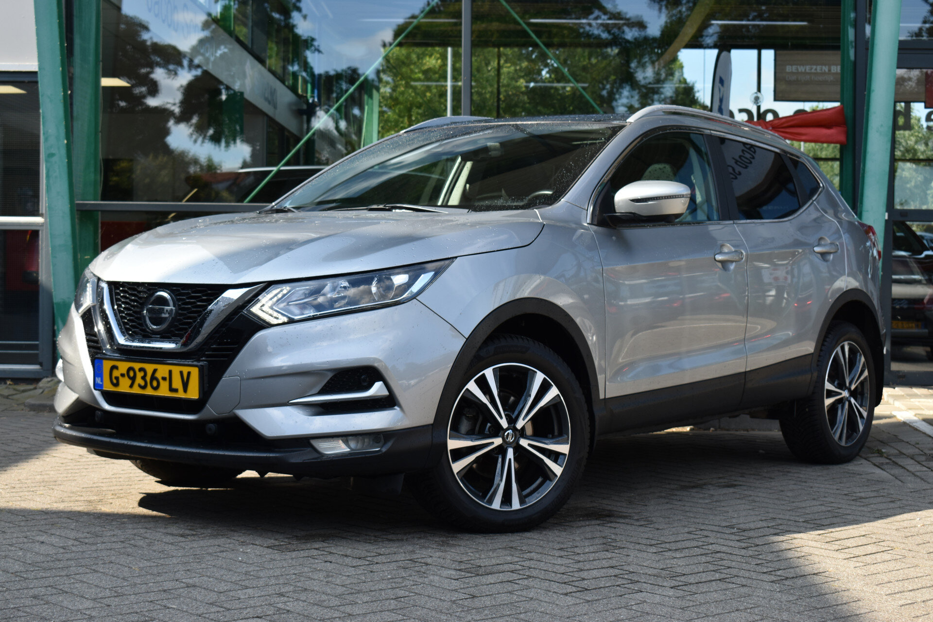 Nissan QASHQAI 1.3 DIG-T Tekna Automaat 160pk