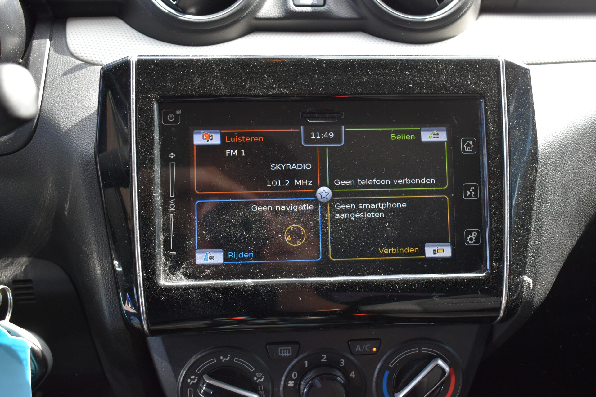 Suzuki Swift 1.2 Select Smart Hybrid Limited Handgeschakeld 83pk - Afbeelding 2