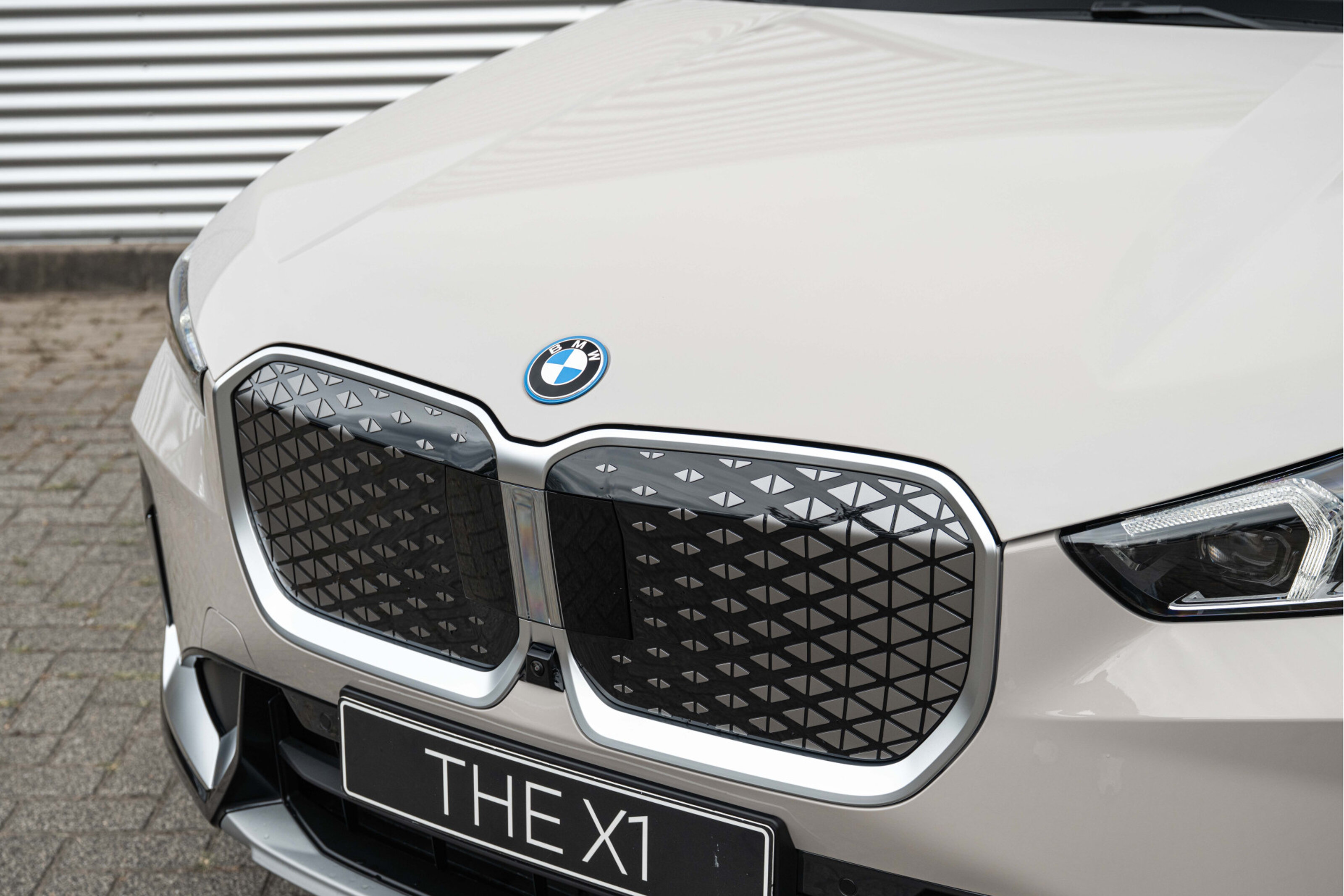 BMW iX1 6