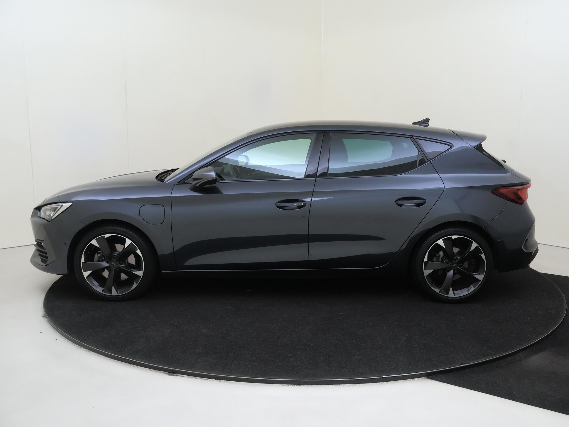 Cupra León