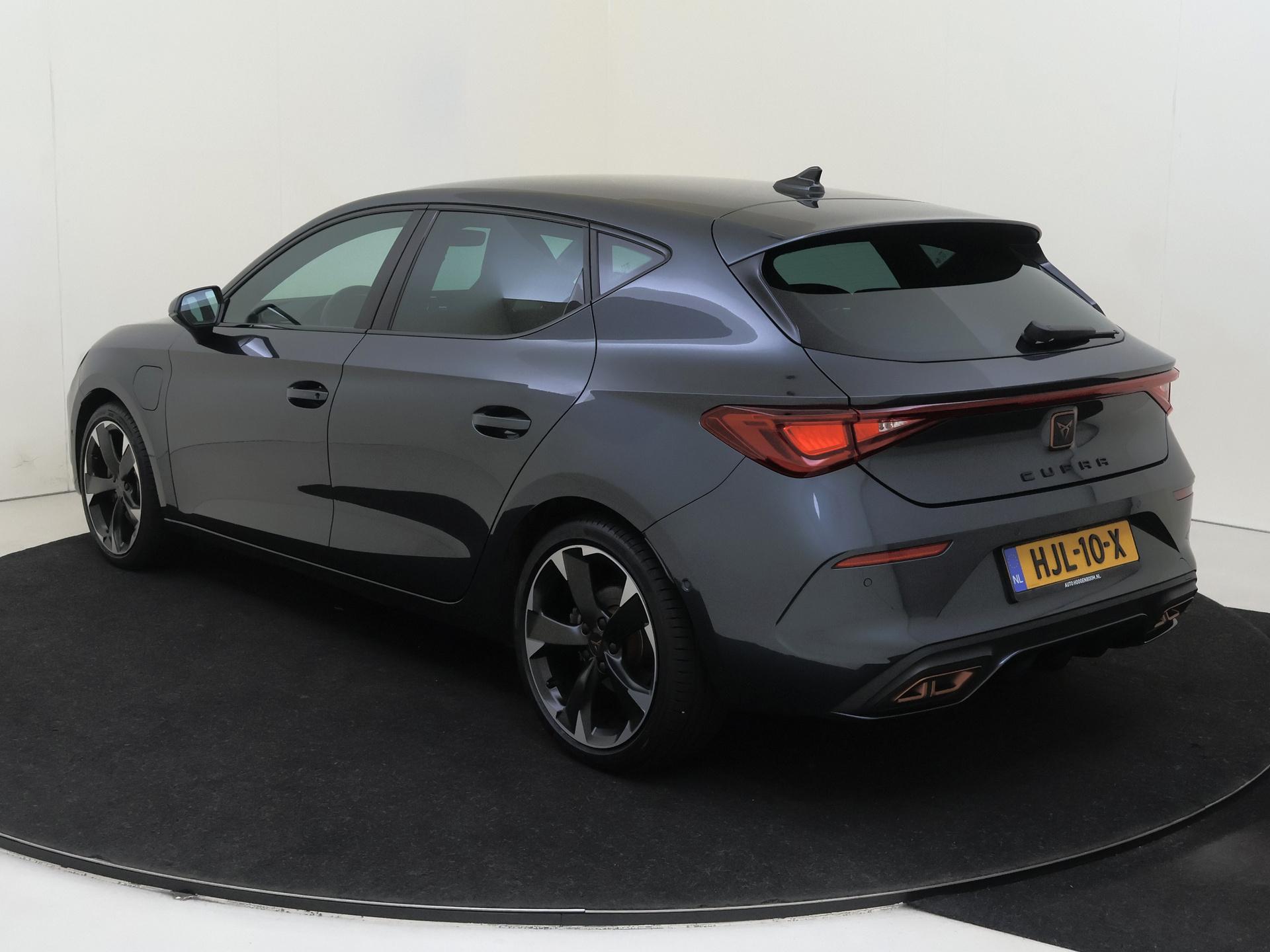 Cupra León