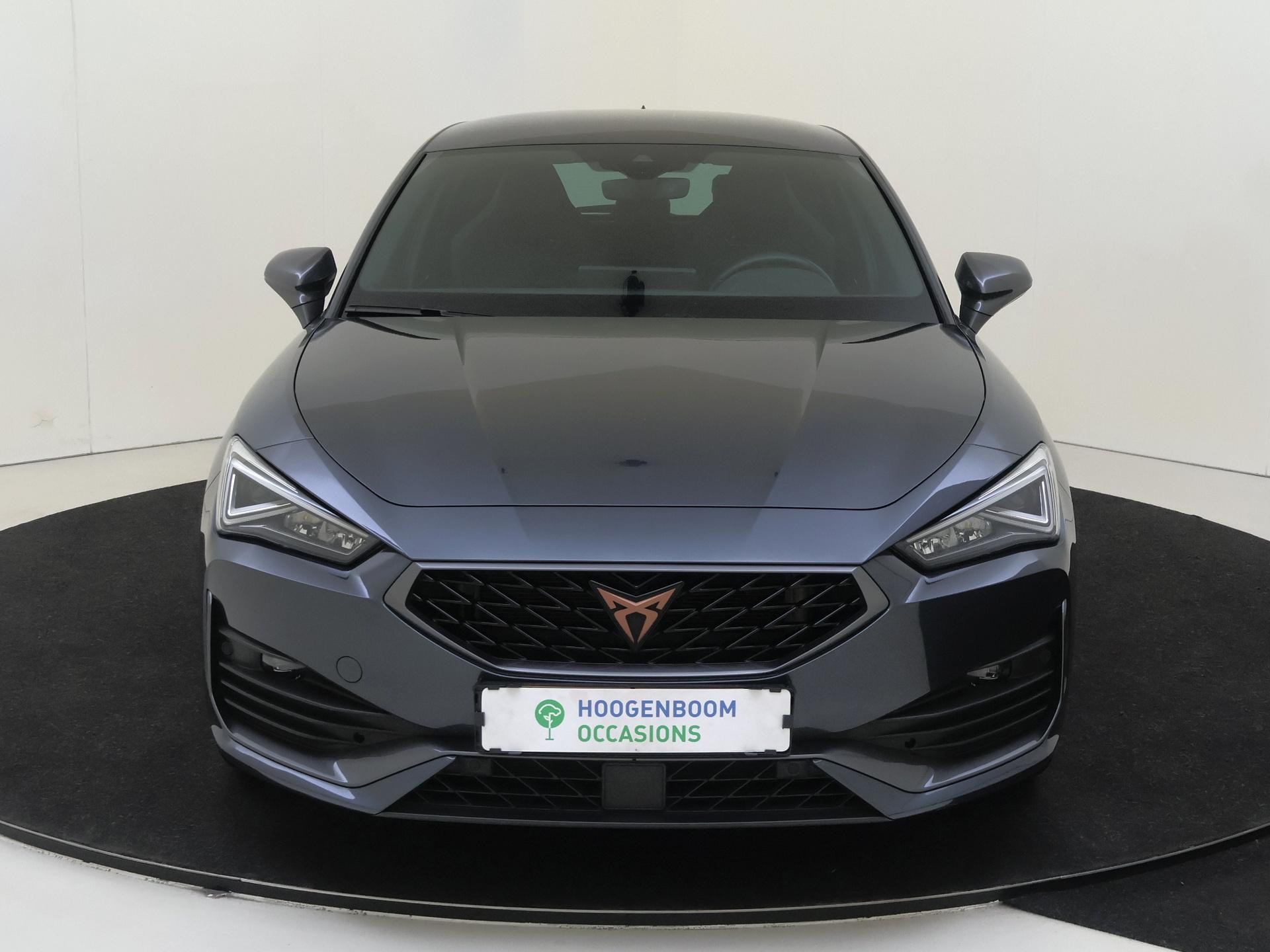 Cupra León