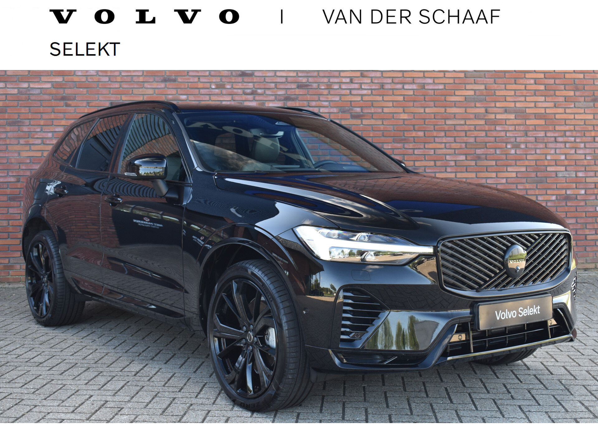 Volvo XC60 T6 350PK Plug-in hybrid AWD Plus Black Edition