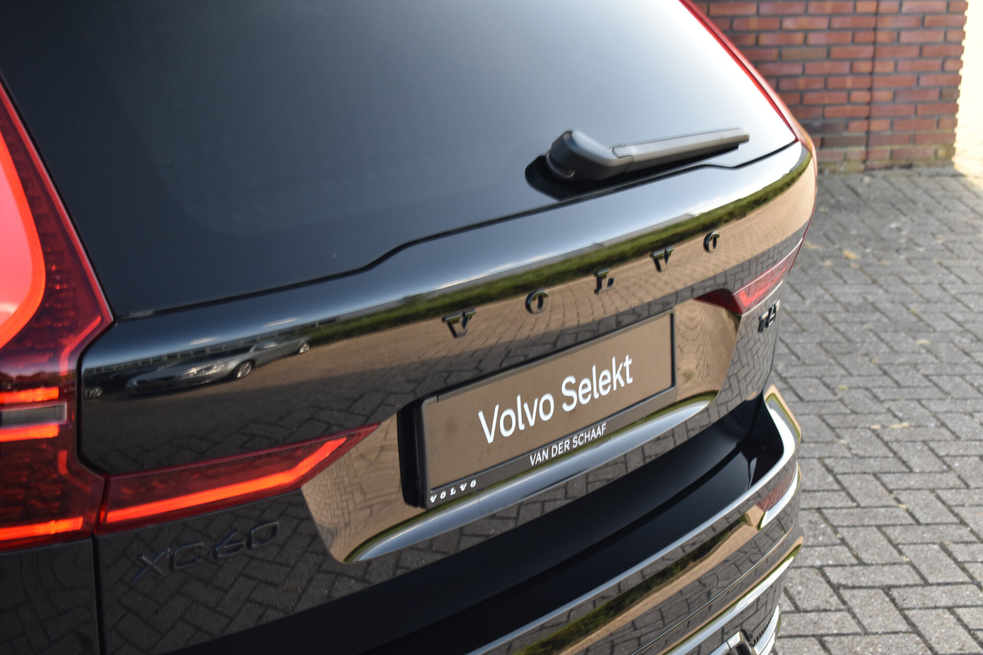 Volvo XC60 T6 350PK Plug-in hybrid AWD Plus Black Edition - Afbeelding 5
