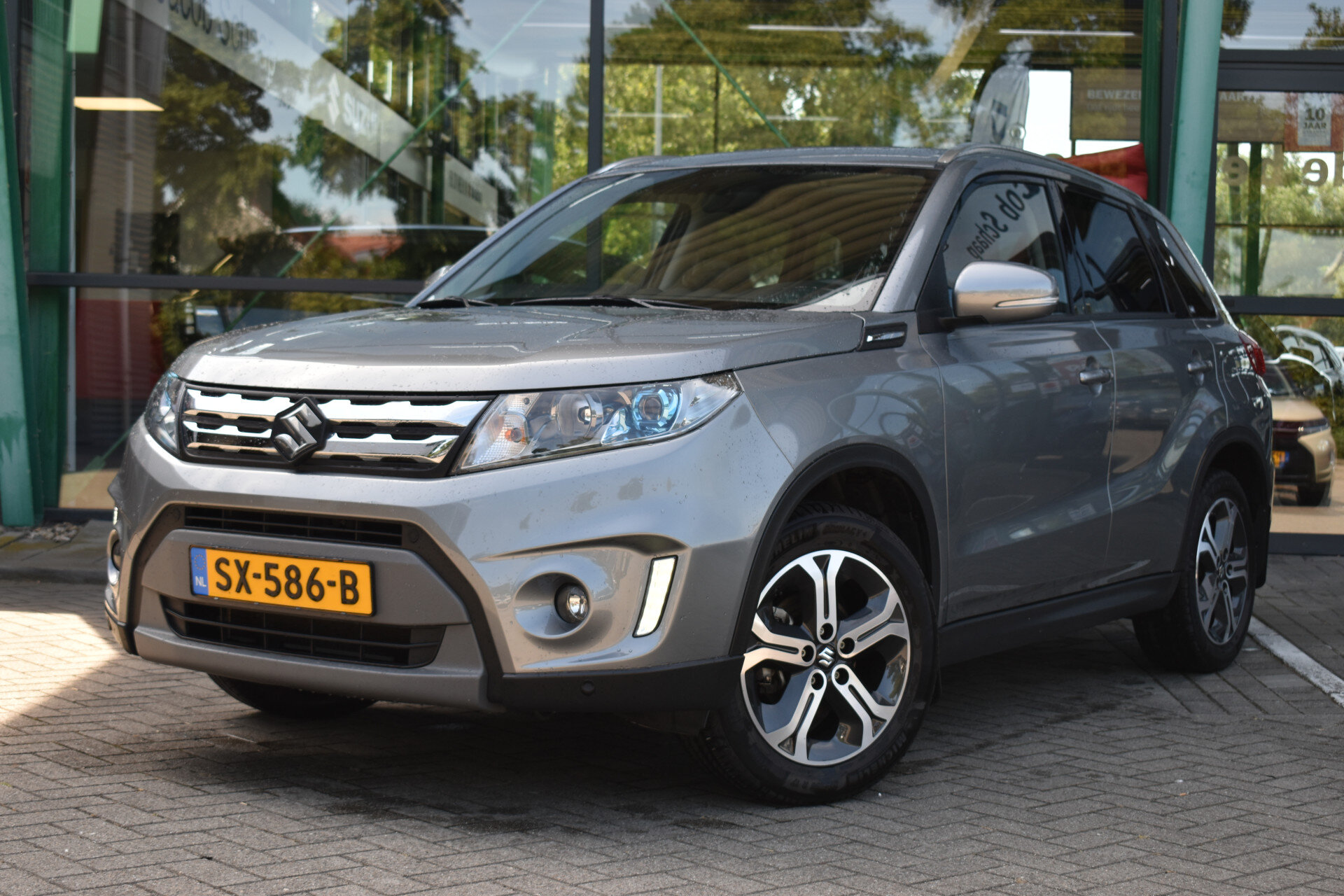 Suzuki Vitara 1.6 High Executive 120pk