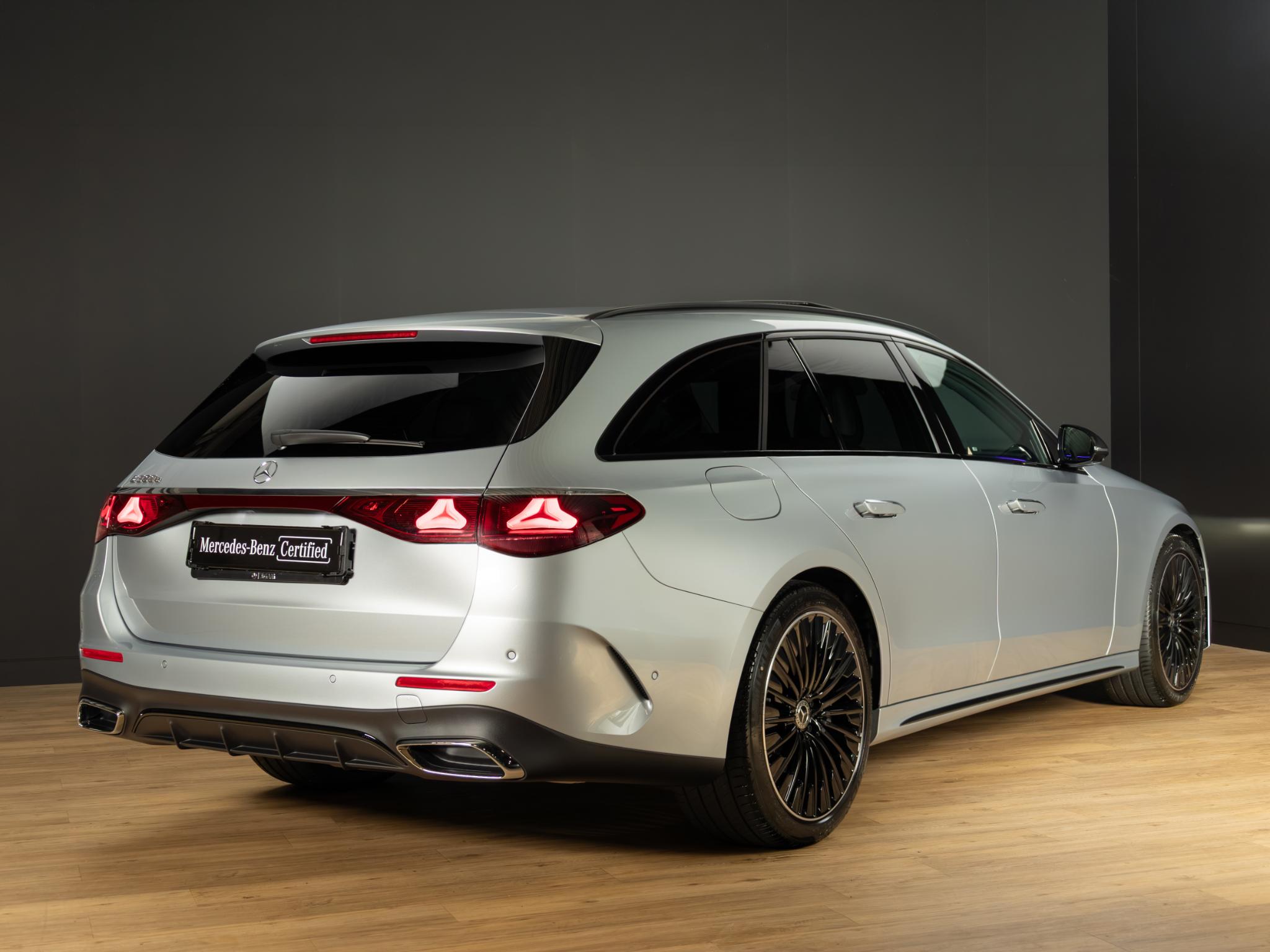 Mercedes-Benz E-Klasse Estate 300 e Sport Edition - Afbeelding 2