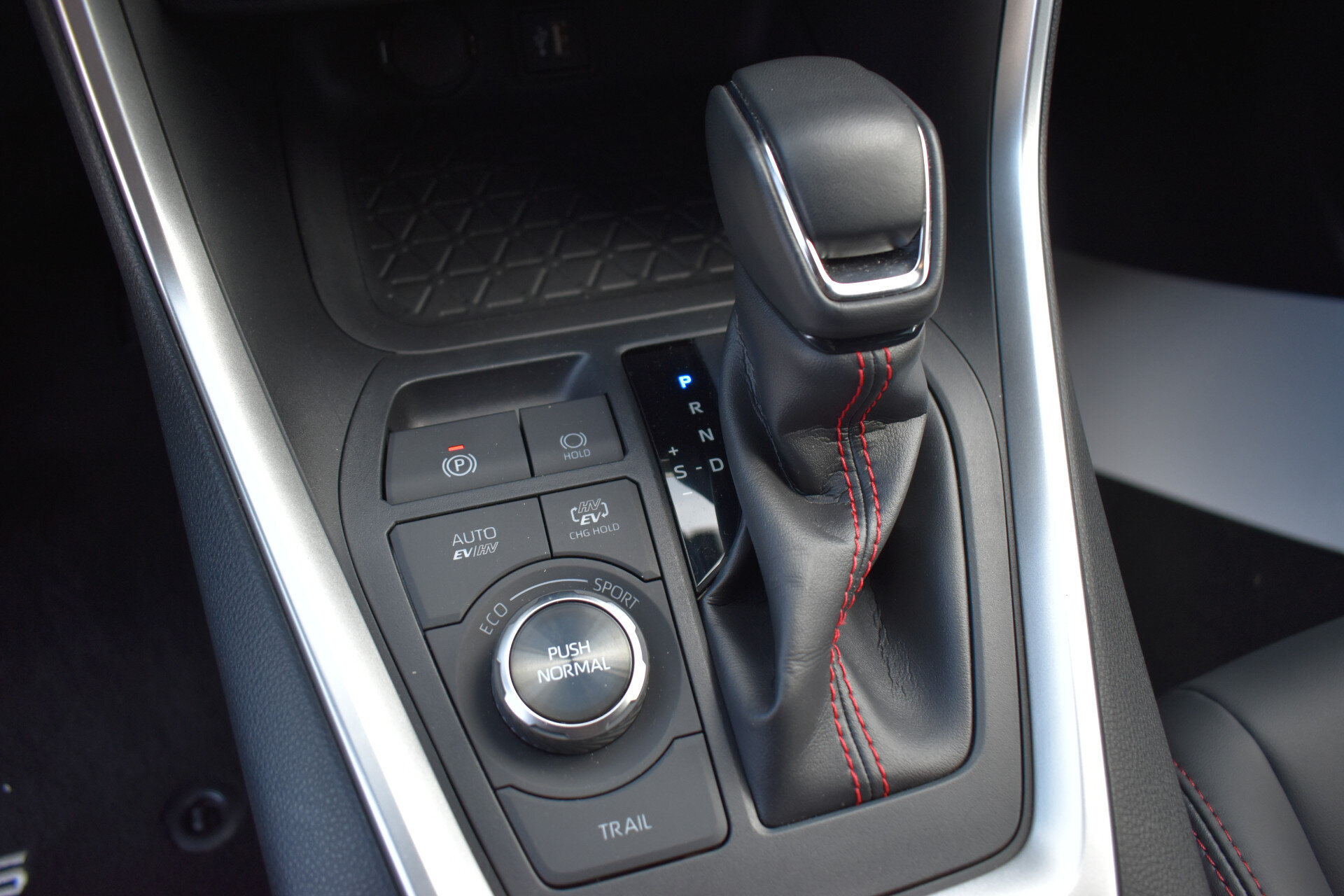 Toyota RAV4 (Suzuki) 2.5 Plug-in Hybrid AWD Style Limited Automaat 306pk - Afbeelding 4