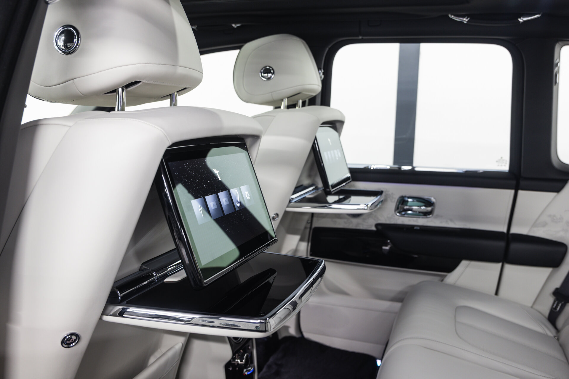 Rolls-Royce Cullinan - foto 11