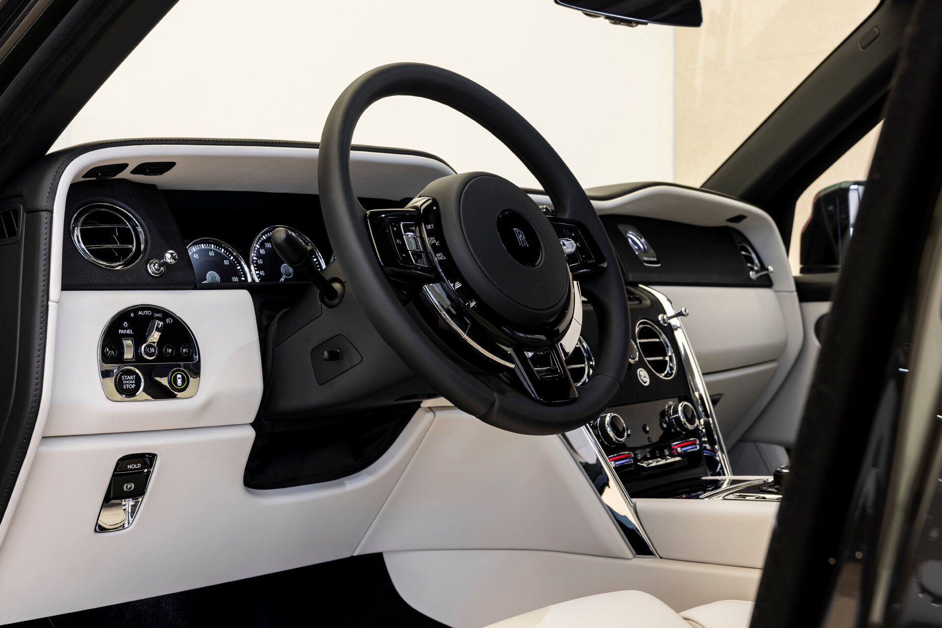 Rolls-Royce Cullinan - foto 8
